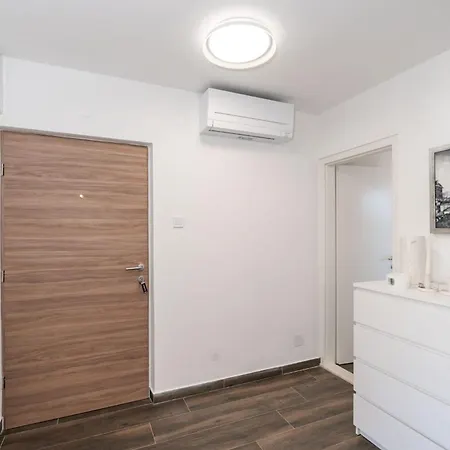 Апартаменты Hanna's Oasis