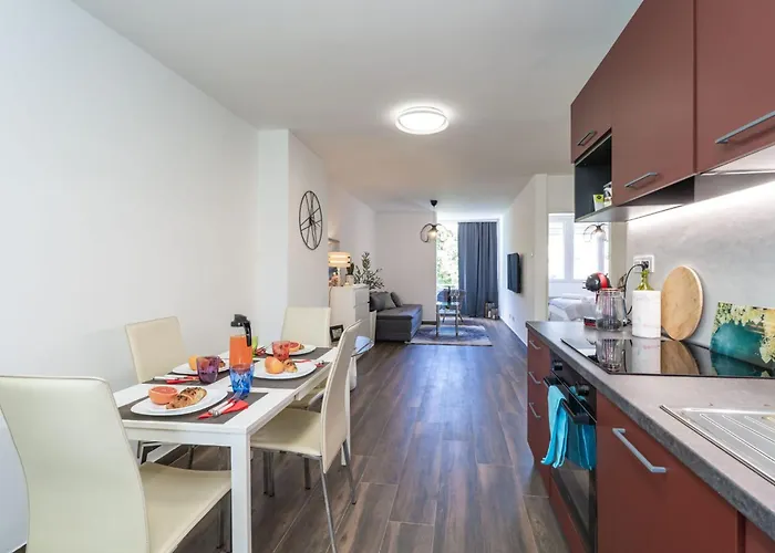 דירה Hanna's Oasis *