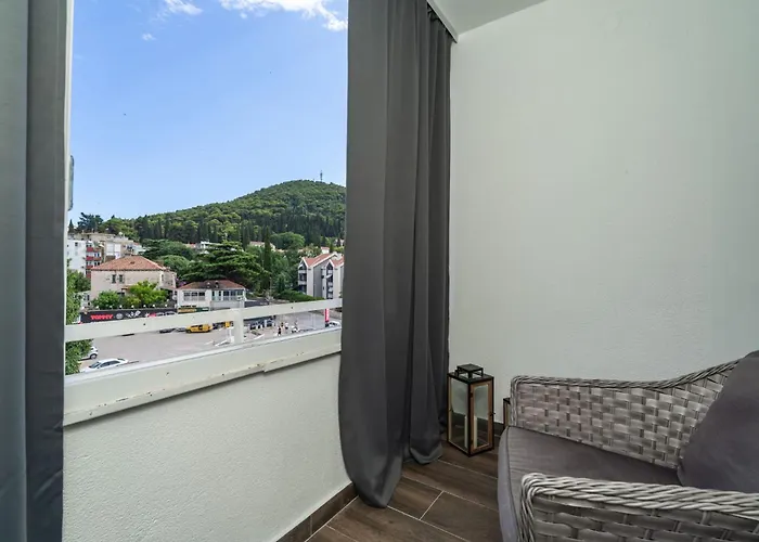 Hanna's Oasis דירה